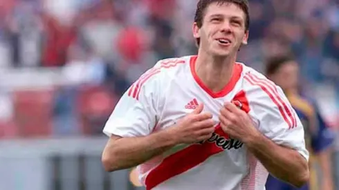 Micho jugó las Libertadores de 2002 y 2003 con el Manto Sagrado.