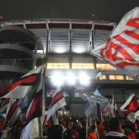 El impresionante banderazo de los hinchas en la previa del superclásico