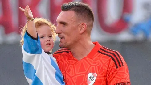 Otro homenaje para el arquero campeón del mundo.