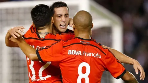 El Mellizo saludó a River y Carlos Sánchez le respondió como un hincha más.