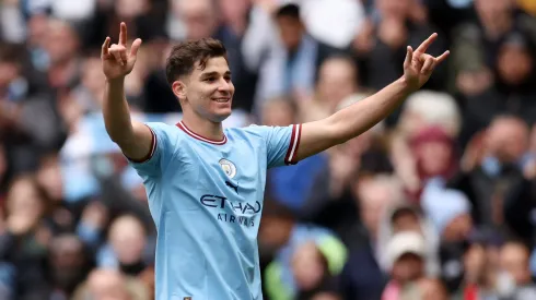 Julián sigue haciendo historia con la camiseta del City