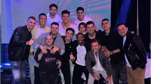 El Muñeco estuvo presente en el cumpleaños de De La Cruz