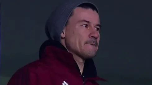 ¿Rodrigo Mora? No, Guillermo Coria viendo a River contra Defensa.