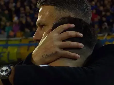 El emotivo abrazo de Demichelis con Elías Gómez luego de su tragedia familiar