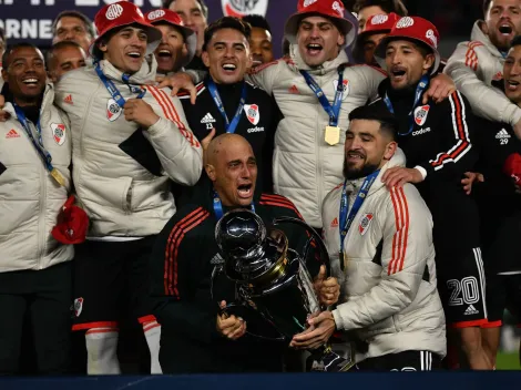 ¿Quién es el preparador físico que levantó la copa junto a Elías Gómez?