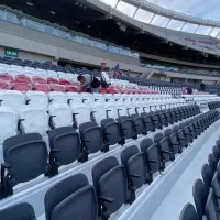 Más blanco y rojo en el Monumental: comenzó la instalación de las butacas que conforman la bandera de River en la Belgrano Baja