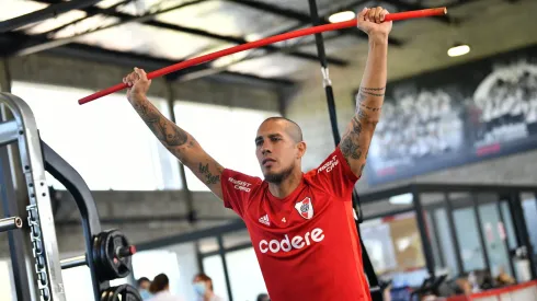 El defensor millonario superó una lesión muscular y está a disposición del DT.