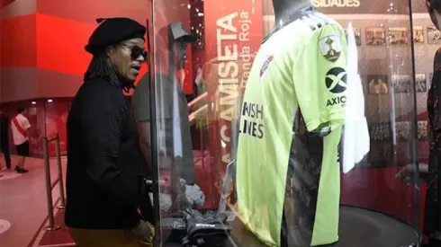 Edgar Davids estuvo en el Monumental.