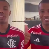 Atención River: De la Cruz ya posó con la camiseta del Flamengo