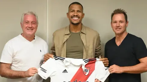 Otros tiempos: la presentación de Rondón en River.