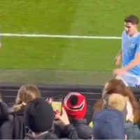 Julián Álvarez y su gran gesto con un hincha argentino