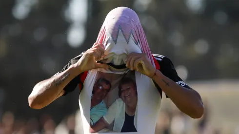 El festejo especial de Herrera en el Bajo Flores. (Foto: LPM / Diego Haliasz).