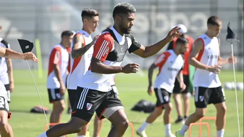 Miguel Borja quiere llegar al Superclásico.