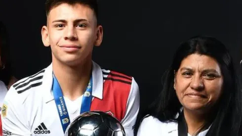 El Diablito Echeverri con Rosa, su mamá (FOTO: Instagram/@claudioecheverri_).