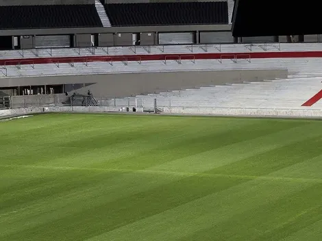 Cómo está el campo de juego del estadio Monumental