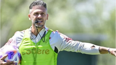 Martín Demichelis define el equipo para enfrentar a Rosario Central