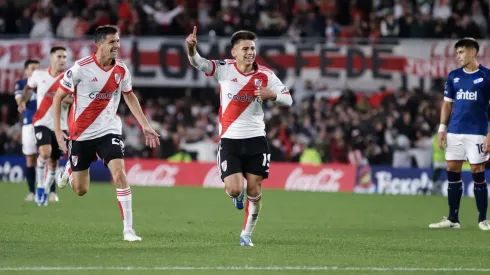 Echeverri puso el primero para River.