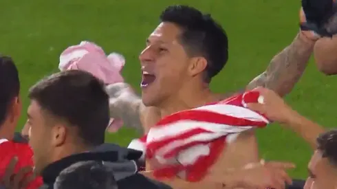 Enzo Pérez festeja la clasificación de Estudiantes.