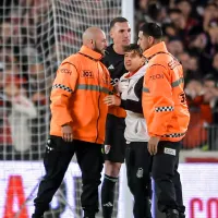 El Gobierno de la Ciudad de Buenos Aires sancionó al hincha que ingresó al campo de juego para abrazar a Franco Armani