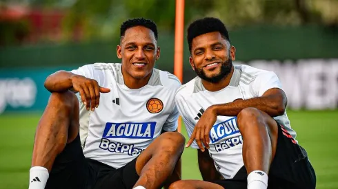 Borja junto a Yerry Mina.