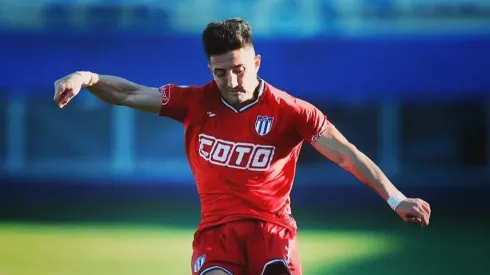 Oliva durante su último club, Tristán Suárez, antes de retirarse.