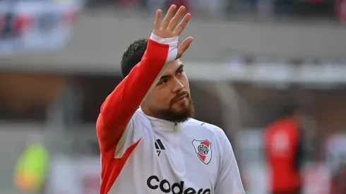 Paulo Díaz recibió una ovación de los hinchas en su vuelta al Monumental.