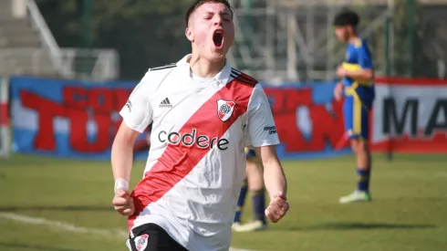 Tobías Goytia, la gran figura de la Octava de River en el superclásico de inferiores.