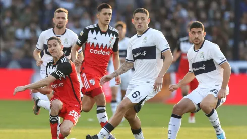 River no tuvo un buen partido en La Plata.