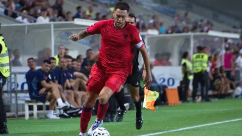 Ocampos seguirá en Sevilla