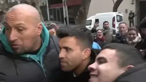 Acuña llegó a la Clínica Rossi.