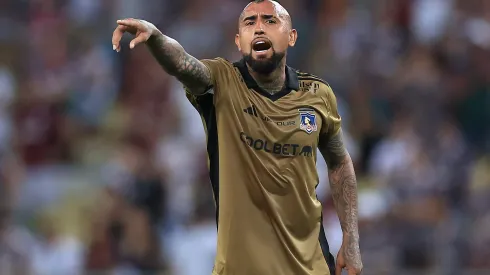 Arturo Vidal, de Colo Colo, desafió al River de Gallardo.