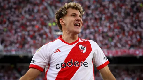 Colidio y un regalo muy especial para los chicos de las inferiores.