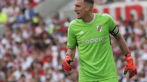 Franco Armani no será el arquero vs. Platense.