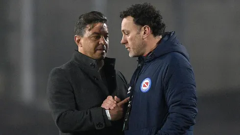 El cruce picante que tuvieron Gallardo y Milito.