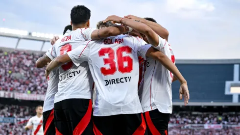 Los jugadores de River, a puro festejo.