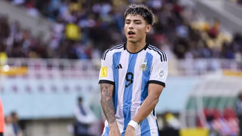 Agustín Ruberto salió lesionado en Argentina.