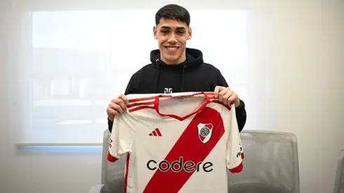 Santiago Lencina, de 18 años, fue convocado para el partido con Godoy Cruz.