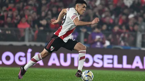 Lencina la rompió en su vuelta al once.