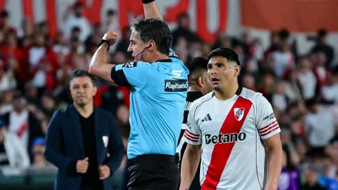 Salas insultó al línea en la caída con Riestra.