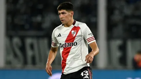 Por qué tuvo que salir Rivero del partido.