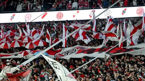 River ocupará una popular, una platea entera (Gasparini) y la mitad de la otra (Ardiles),