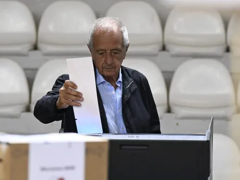 D'Onofrio votó: ovación de los hinchas y el abrazo con Di Carlo que no se vio