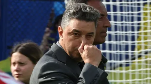 El DT buscará reeditar un hito ante el eterno rival.