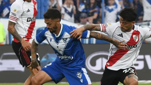 Los hinchas de Rive explotaron contra Lanzini.