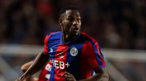 River sigue negociando por Romaña.