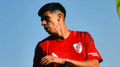 El club sentó una postura por el volante.