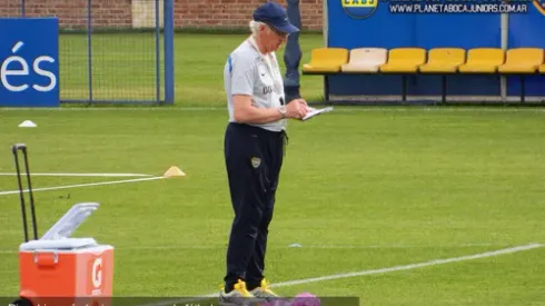 Ensayo de fútbol, con la vista en México