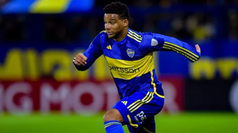 Frank Fabra se retiró de los entrenamientos de Boca