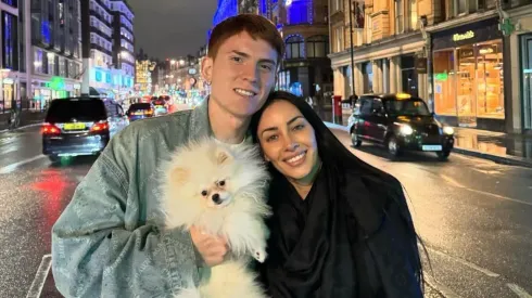 El Colo Barco junto a su novia