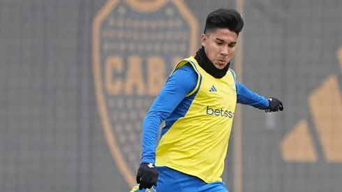 Pol Fernández, ausente para el partido en Ecuador.